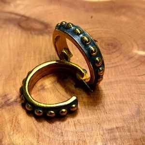 Vintage loop earrings